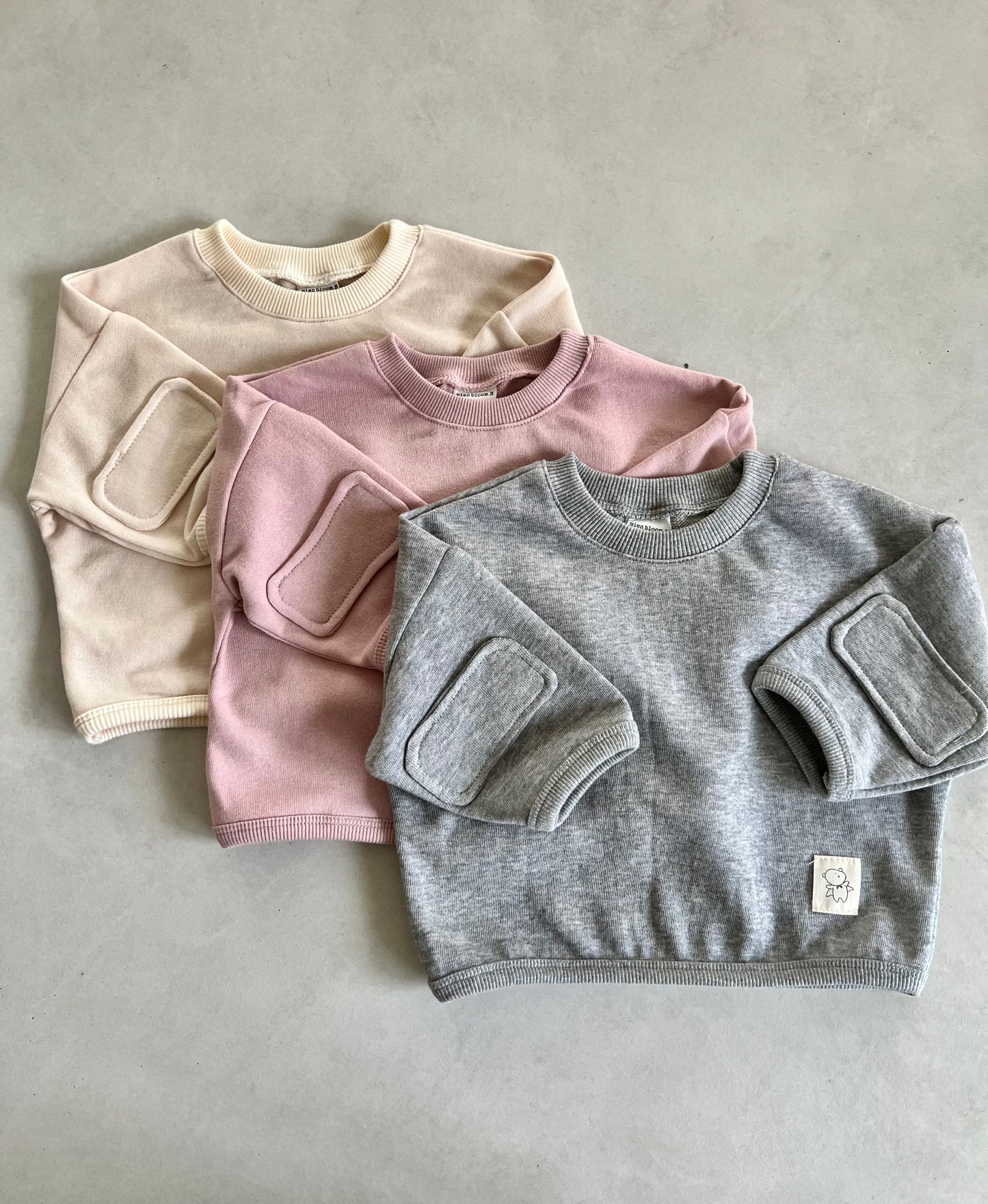BABY PATCH SWEATER - CREAM